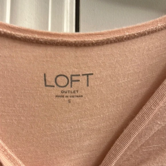 LOFT Peach Short Sleeve Top - Picture 2 of 3